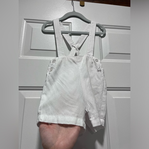 Edgehill Collection White Linen Shortall Overalls Size 18 Month Adjustable Strap - Picture 5 of 16